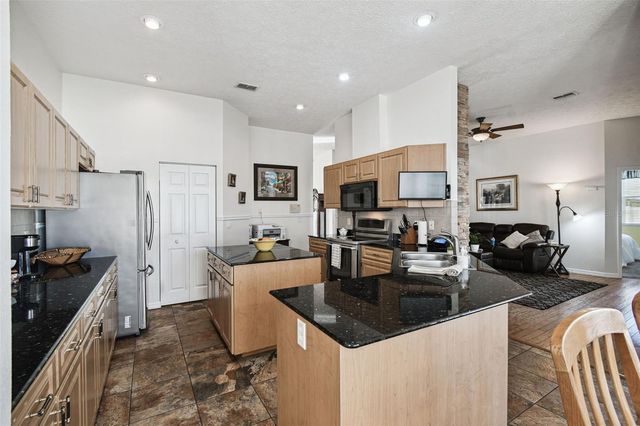 7904 PORTRAIT COURT, New Port Richey, FL 34654