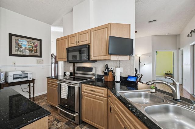 7904 PORTRAIT COURT, New Port Richey, FL 34654