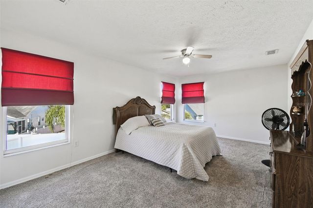 7904 PORTRAIT COURT, New Port Richey, FL 34654