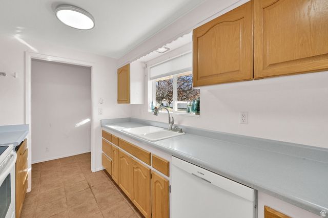 104 W 250 S, Kaysville, UT 84037