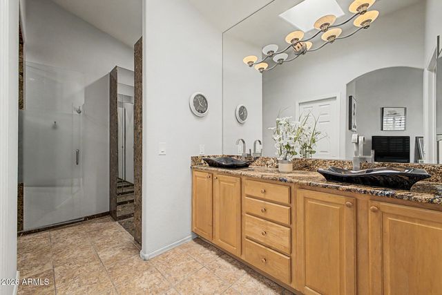 3312 E MALDONADO Drive, Phoenix, AZ 85042