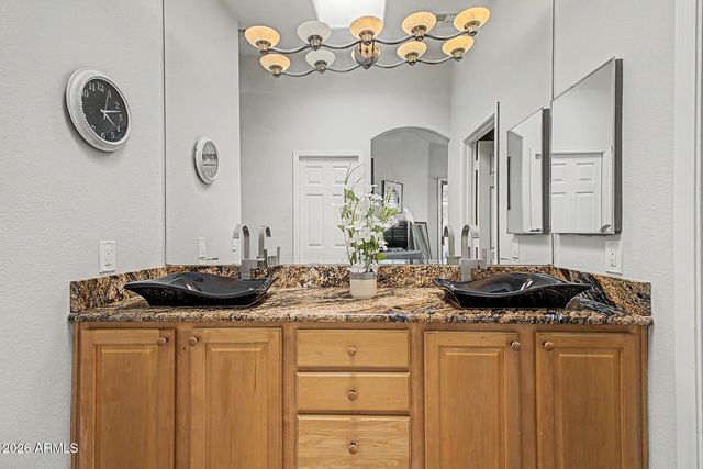 3312 E MALDONADO Drive, Phoenix, AZ 85042