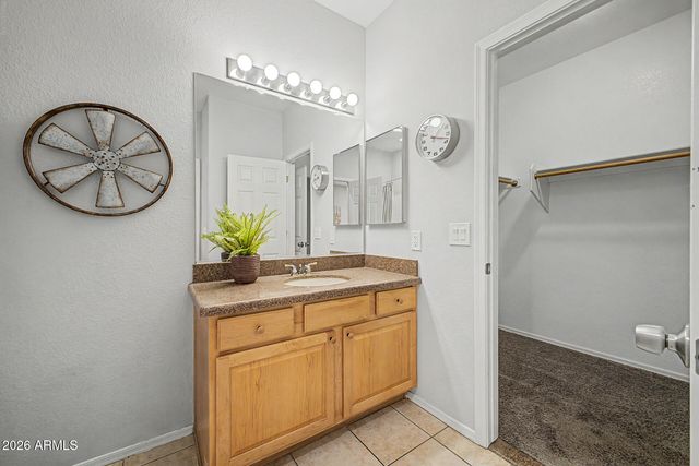 3312 E MALDONADO Drive, Phoenix, AZ 85042