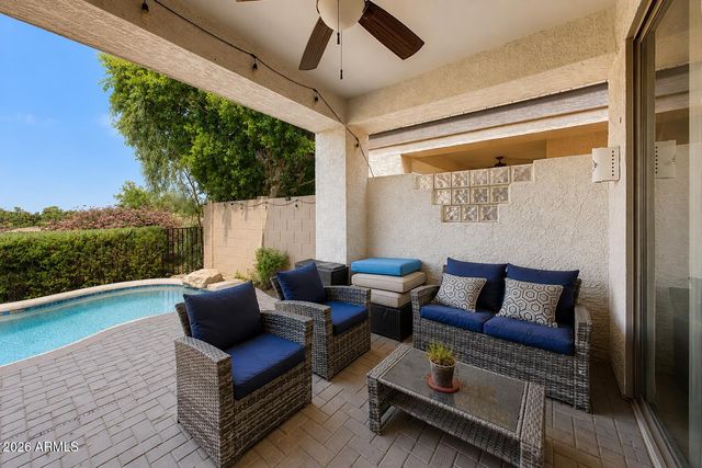 3312 E MALDONADO Drive, Phoenix, AZ 85042