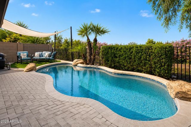 3312 E MALDONADO Drive, Phoenix, AZ 85042