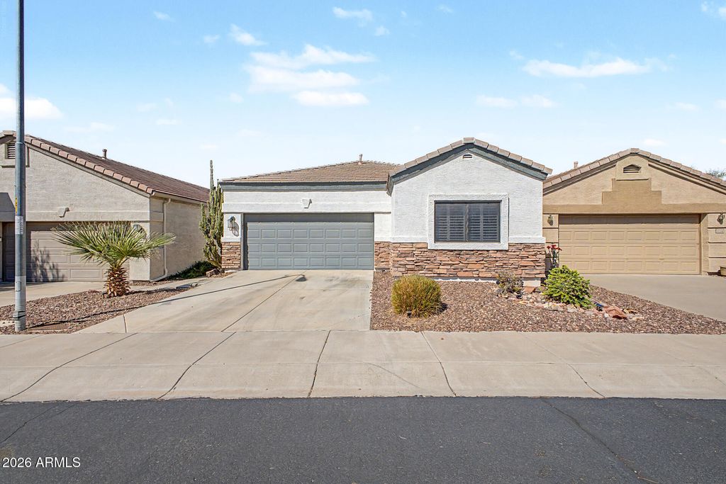 3312 E MALDONADO Drive, Phoenix, AZ 85042
