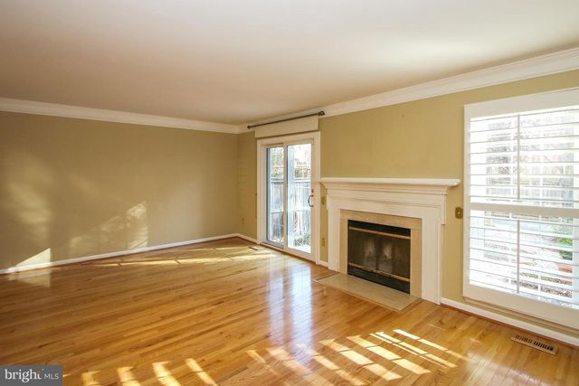 153 FINALE TER, Silver Spring, MD 20901