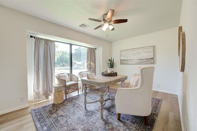 2700 Summer Set Trail, Edmond, OK 73012