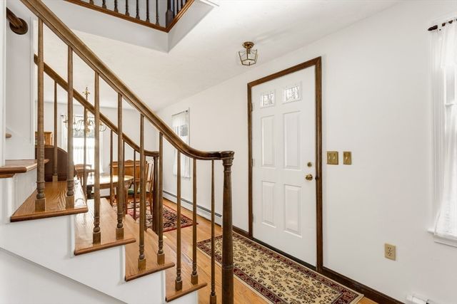 215 Forest St, Franklin, MA 02038