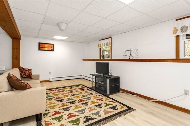 215 Forest St, Franklin, MA 02038