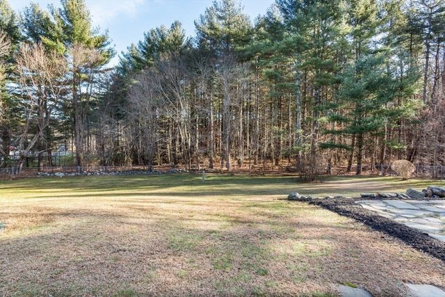 215 Forest St, Franklin, MA 02038