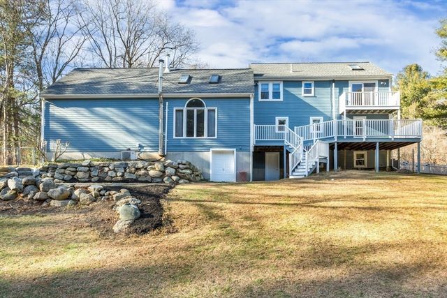 215 Forest St, Franklin, MA 02038