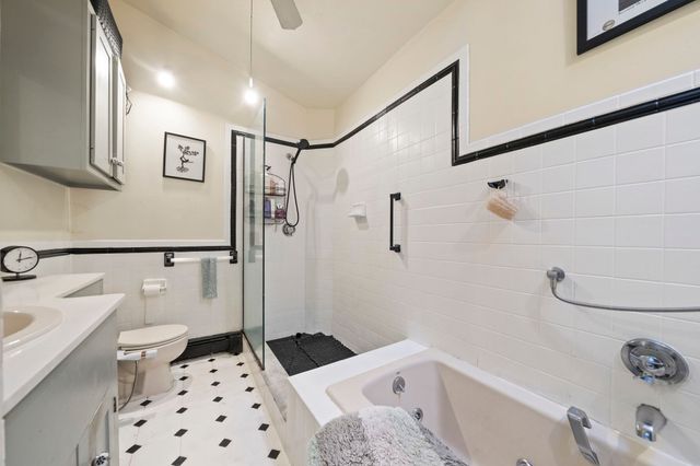 26 Church St, Norwell, MA 02061