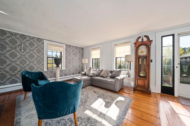 26 Church St, Norwell, MA 02061