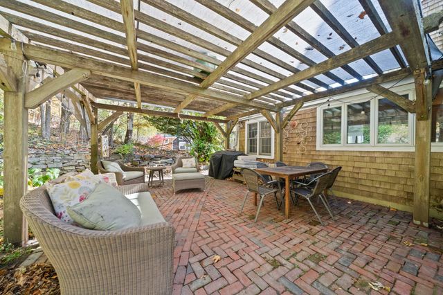 26 Church St, Norwell, MA 02061