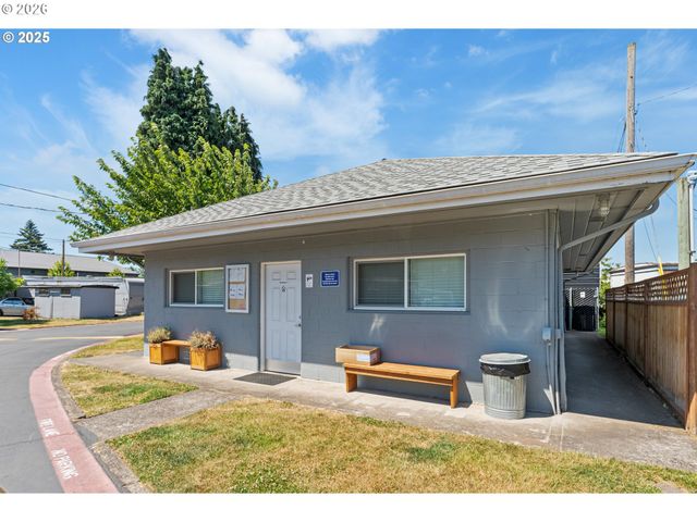 8951 Se FULLER Rd 7, Happy Valley, OR 97086