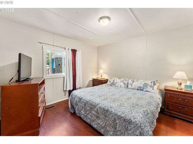 8951 Se FULLER Rd 7, Happy Valley, OR 97086