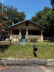 630 CENTER Street, Jacksonville, FL 32205
