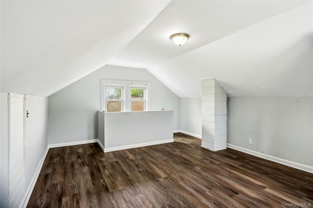 984 Maxwell Street, Franklin Square, NY 11010