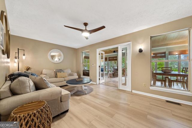 408 Rockville Springs Drive, Eatonton, GA 31024