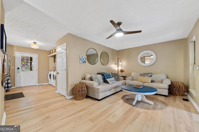 408 Rockville Springs Drive, Eatonton, GA 31024