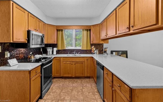 2016 Ledford Road, Greensboro, NC 27406