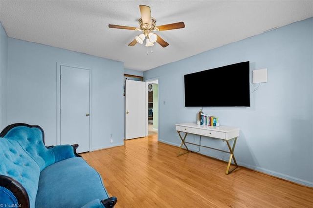 2016 Ledford Road, Greensboro, NC 27406