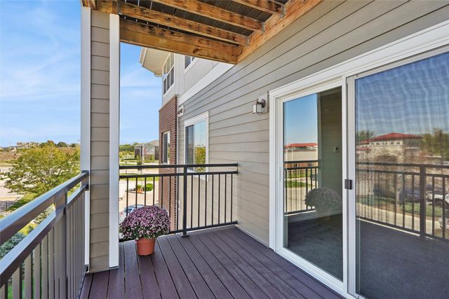 845 S 60th Street 402, West Des Moines, IA 50266