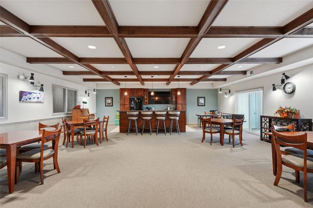 845 S 60th Street 402, West Des Moines, IA 50266