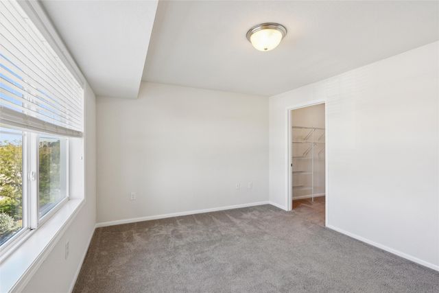 845 S 60th Street 402, West Des Moines, IA 50266