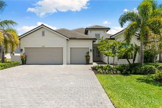 3135 Heather Glen CT, Naples, FL 34114