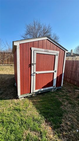 111 Quail Run Drive, Seagoville, TX 75159