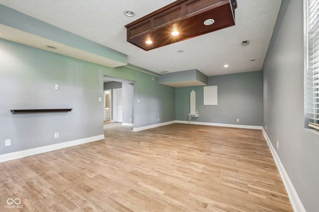 11464 Old Stone Drive, Indianapolis, IN 46236