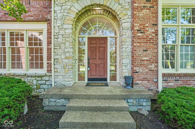 11464 Old Stone Drive, Indianapolis, IN 46236