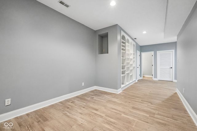 11464 Old Stone Drive, Indianapolis, IN 46236