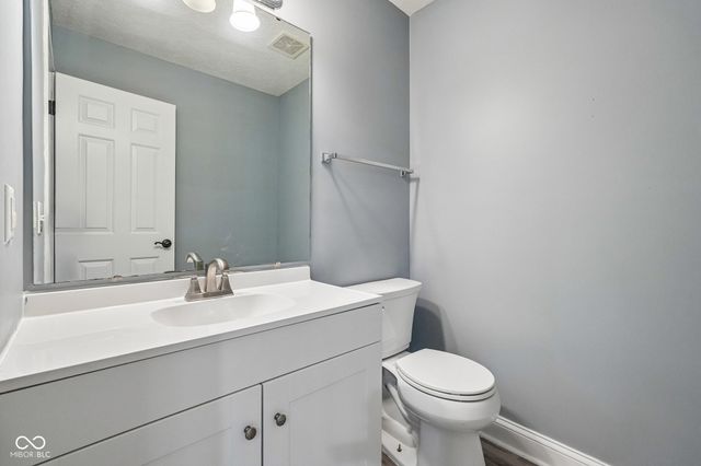 11464 Old Stone Drive, Indianapolis, IN 46236