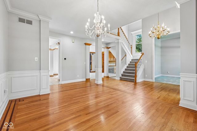 11464 Old Stone Drive, Indianapolis, IN 46236