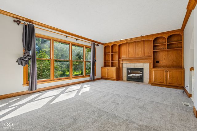 11464 Old Stone Drive, Indianapolis, IN 46236