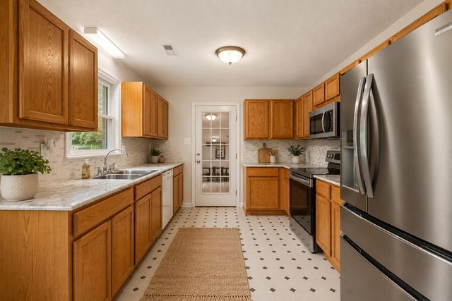 204 Palmetto Street, Moncks Corner, SC 29461