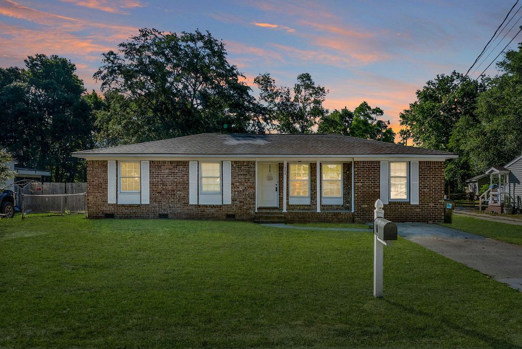 204 Palmetto Street, Moncks Corner, SC 29461