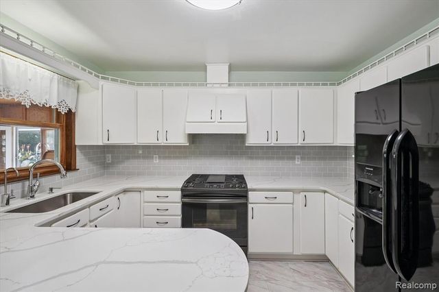 49816 W Huron River Drive, Belleville, MI 48111