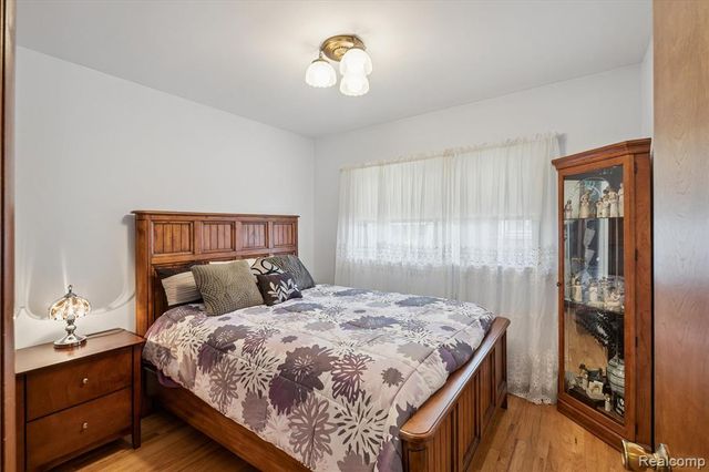 49816 W Huron River Drive, Belleville, MI 48111