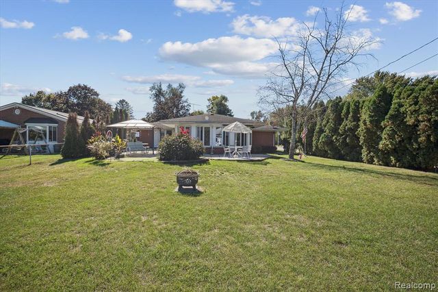 49816 W Huron River Drive, Belleville, MI 48111