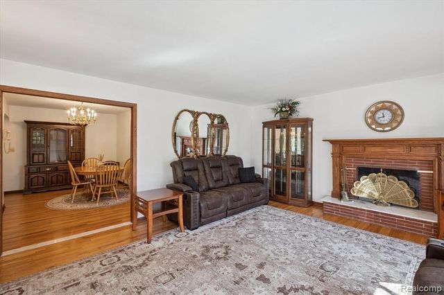 49816 W Huron River Drive, Belleville, MI 48111