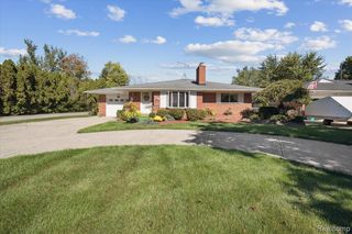 49816 W Huron River Drive, Belleville, MI 48111