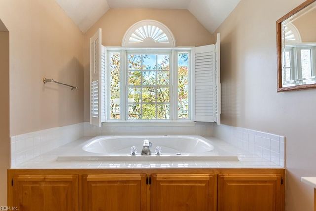 106 Willards WAY, Yorktown, VA 23693