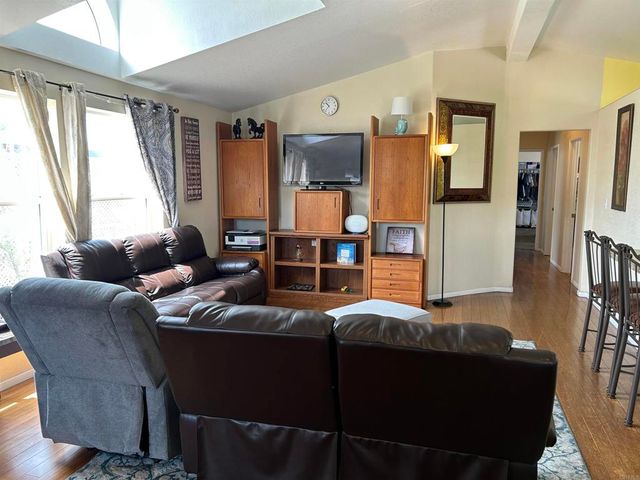 2550 E Valley Pkwy 87, Escondido, CA 92027