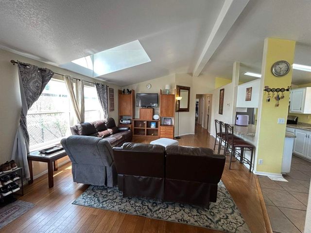 2550 E Valley Pkwy 87, Escondido, CA 92027