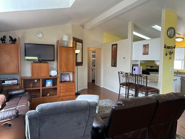 2550 E Valley Pkwy 87, Escondido, CA 92027