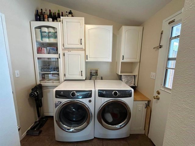 2550 E Valley Pkwy 87, Escondido, CA 92027